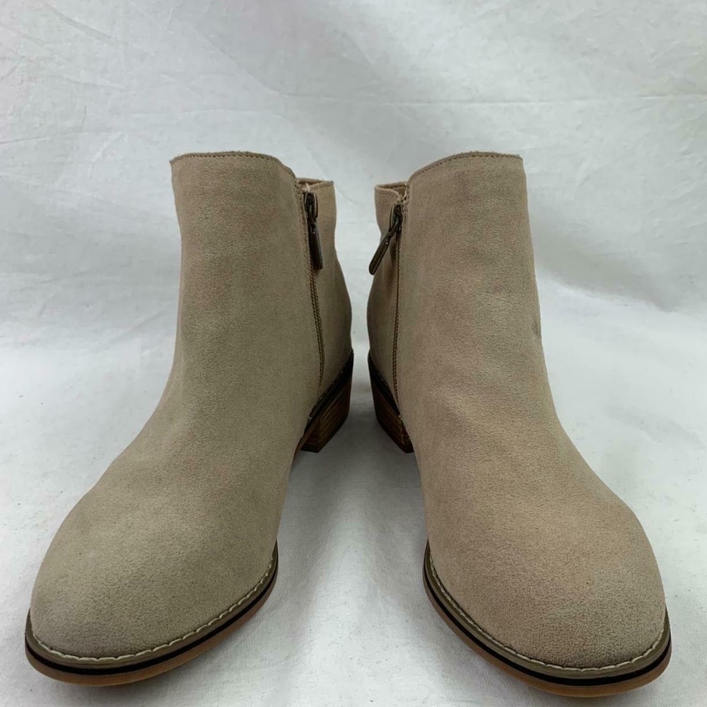 Blondo Linda Waterproof Bootie Sz 9.5